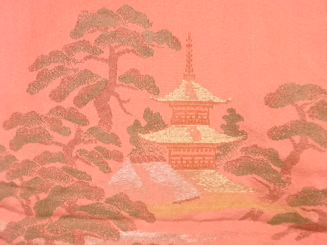 アンティーク　寺院風景模様織り出し漆一つ紋長絵羽織